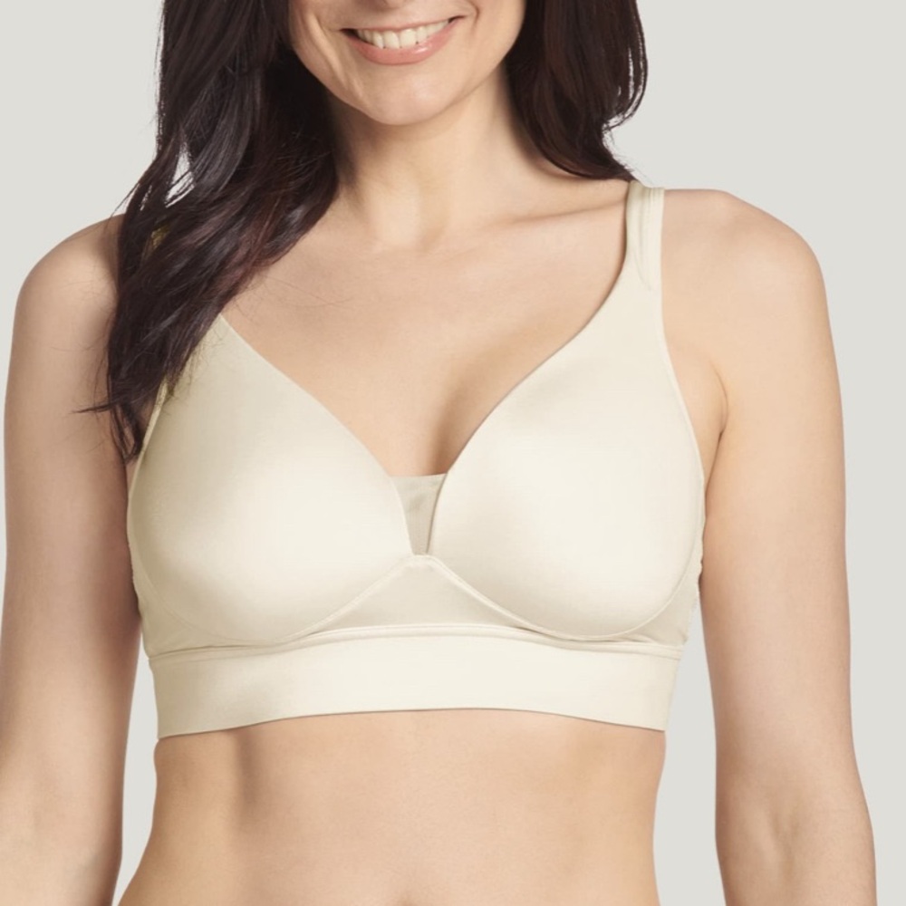 NWT Jockey Forever Fit V-Neck Molded Cup Bra